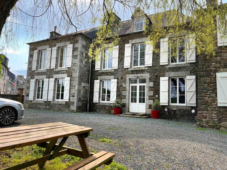 La Maison Des Amis En Normandie Pontfarcy Экстерьер фото