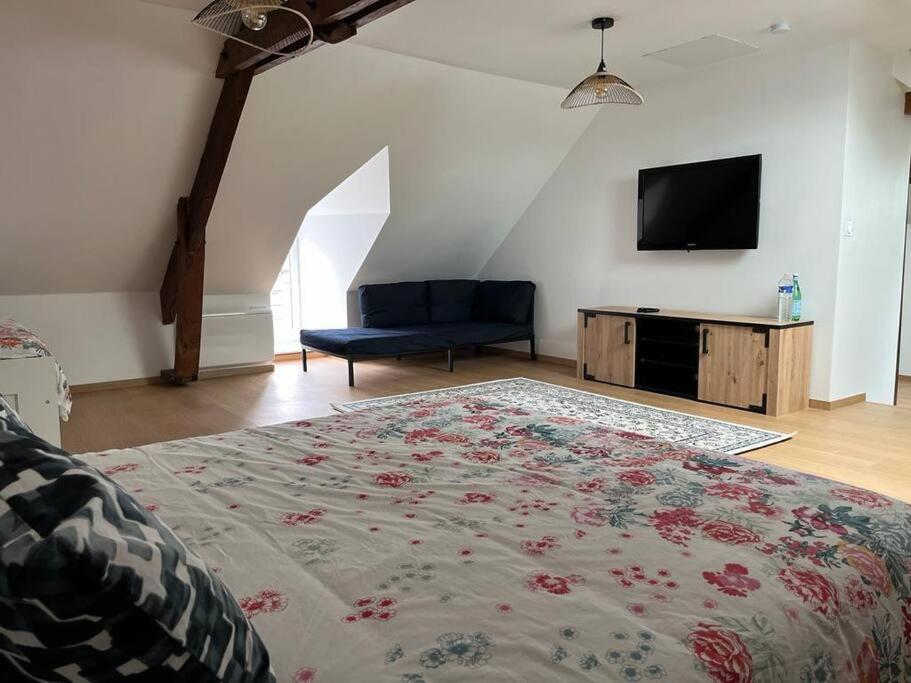 La Maison Des Amis En Normandie Pontfarcy Экстерьер фото