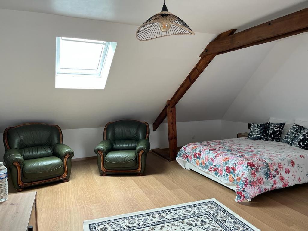 La Maison Des Amis En Normandie Pontfarcy Экстерьер фото