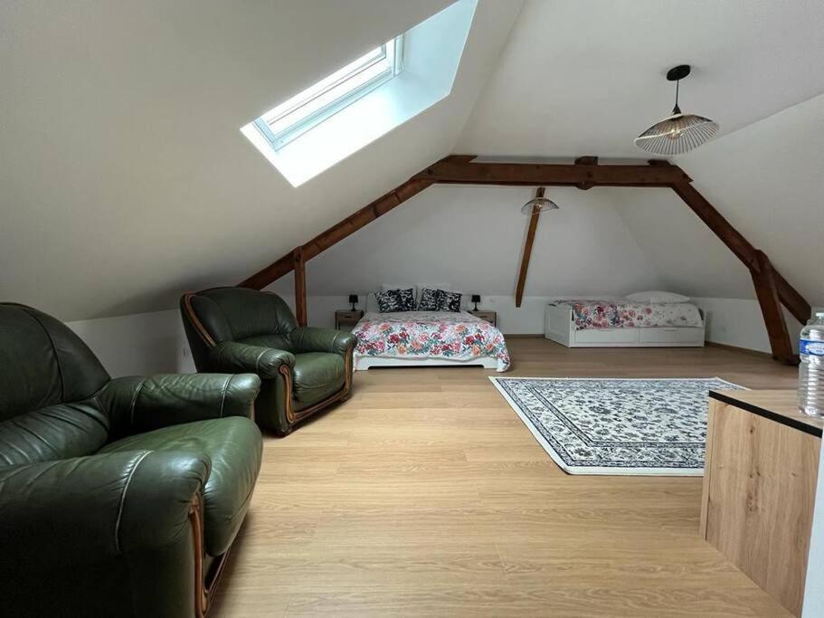 La Maison Des Amis En Normandie Pontfarcy Экстерьер фото